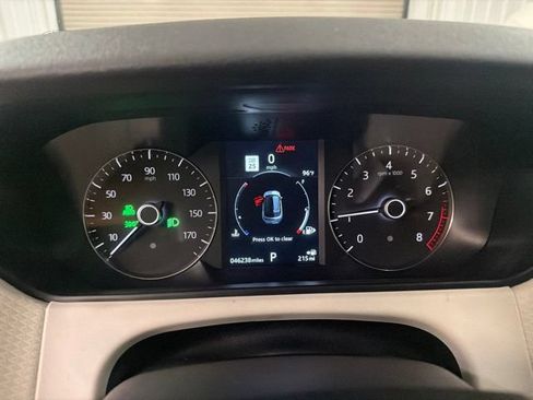 Used 2019 Land Rover Range Rover Velar S AWD/4WD image 23