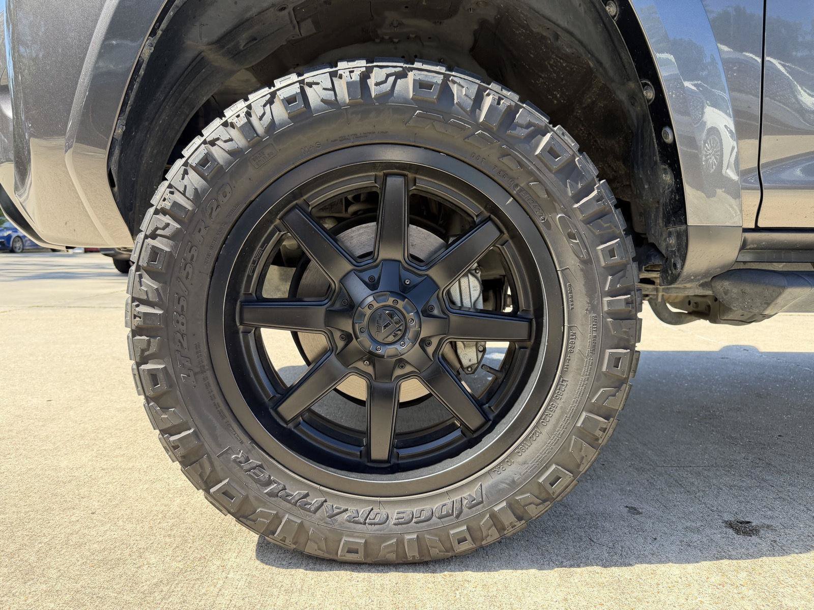 Used 2021 Toyota 4Runner Venture w/ Moonroof Package AWD/4WD image 4