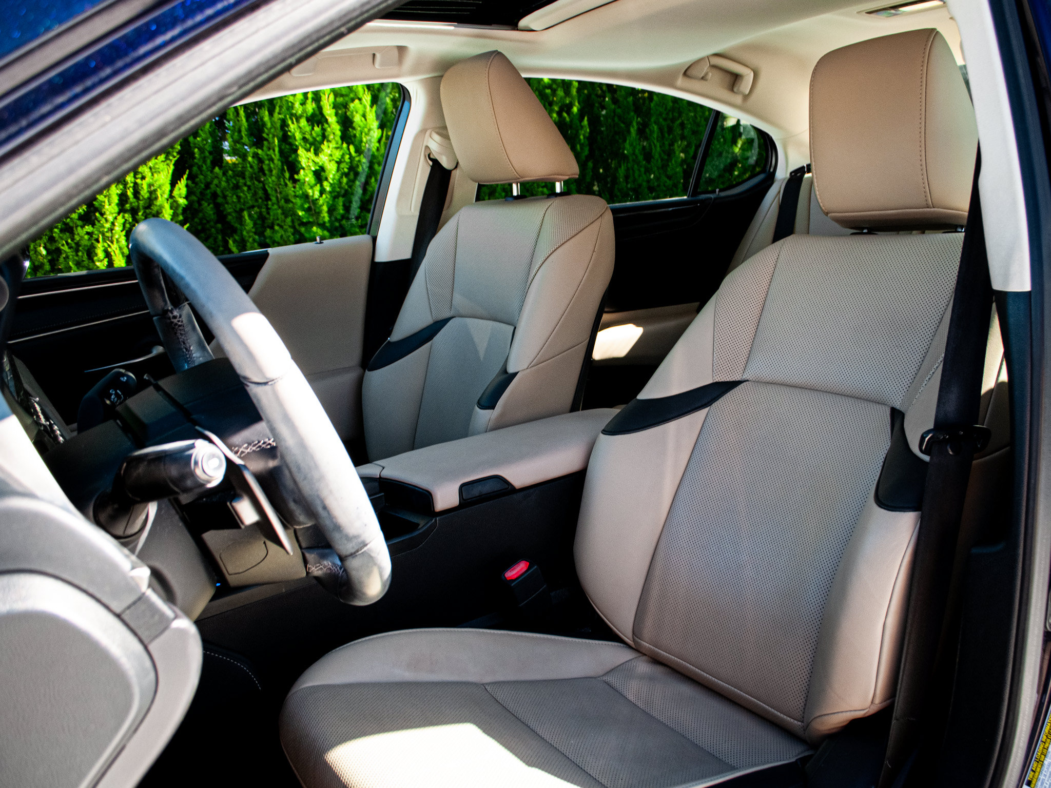 Used 2020 Lexus ES 350 w/ Premium Package FWD image 7