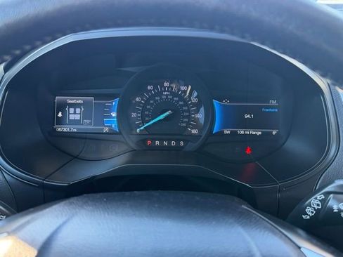 Used 2024 Ford Edge Titanium image 27