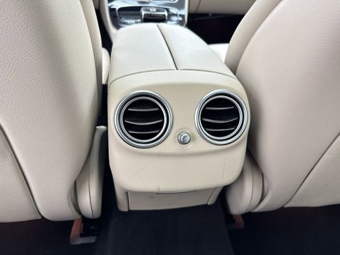 Used 2017 Mercedes-Benz E 300 4MATIC image 38
