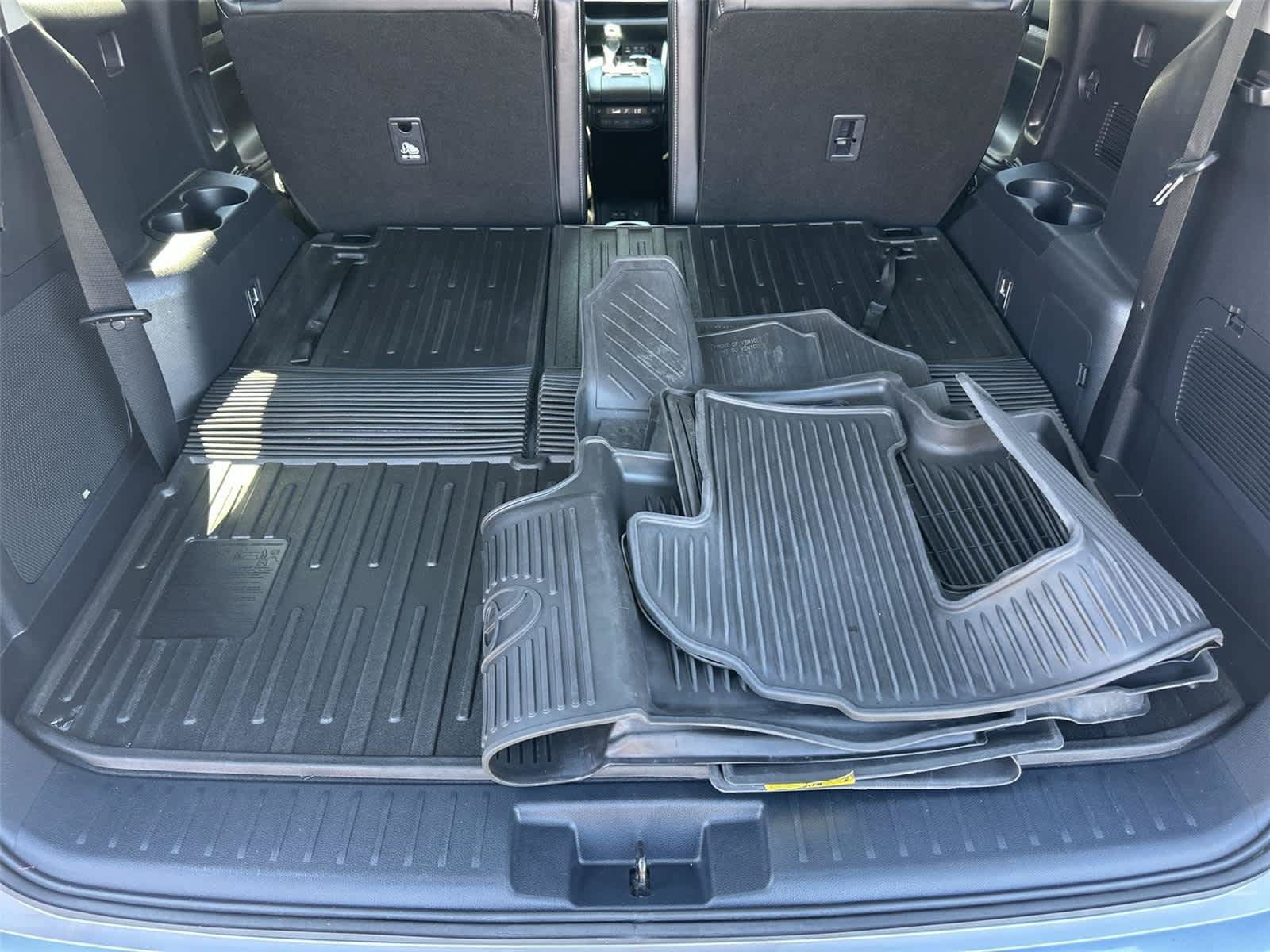 Used 2022 Toyota Highlander Platinum FWD image 21