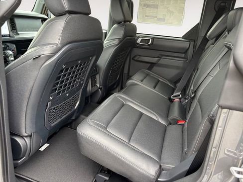 New 2025 Ford Bronco Badlands w/ Sasquatch Package image 13