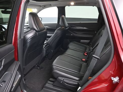 Used 2025 INFINITI QX60 Luxe AWD/4WD image 10