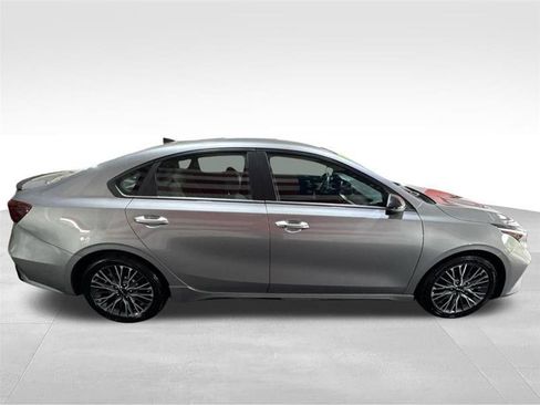 Used 2024 Kia Forte GT-Line FWD image 4