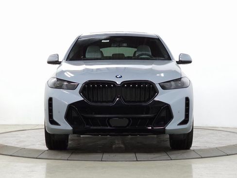 New 2026 BMW X6 xDrive40i w/ Climate Comfort Package image 2