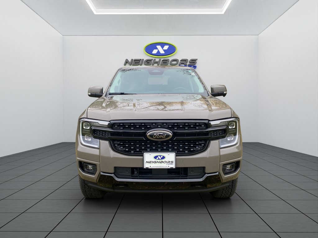 Used 2025 Ford Ranger Lariat w/ Black Appearance Package AWD/4WD image 2