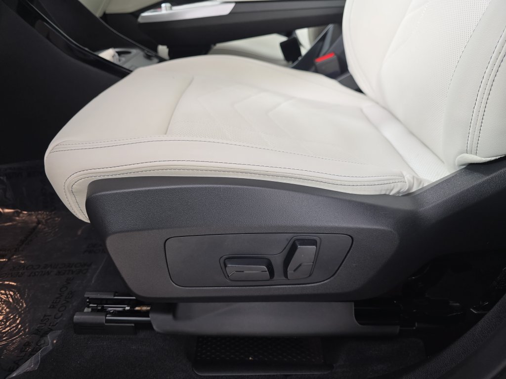 Certified 2026 BMW X1 xDrive28i w/ Technology Package AWD/4WD image 28