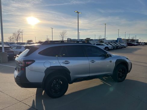 Used 2022 Subaru Outback Wilderness image 5