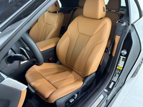 Used 2023 BMW 430i xDrive Convertible w/ M Sport Package AWD/4WD image 15