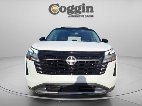 New 2026 Nissan Pathfinder Platinum image 9