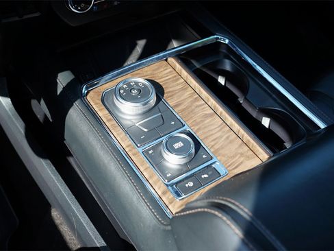 Used 2021 Ford Expedition Platinum image 24