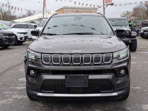 Used 2022 Jeep Compass Limited image 3
