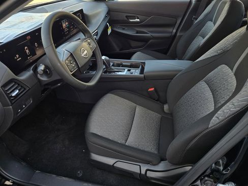 New 2026 Nissan Sentra SV image 18