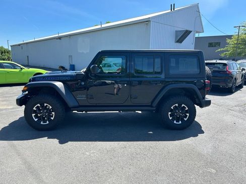 Used 2024 Jeep Wrangler Unlimited Rubicon 4xe w/ Technology Group AWD/4WD image 8