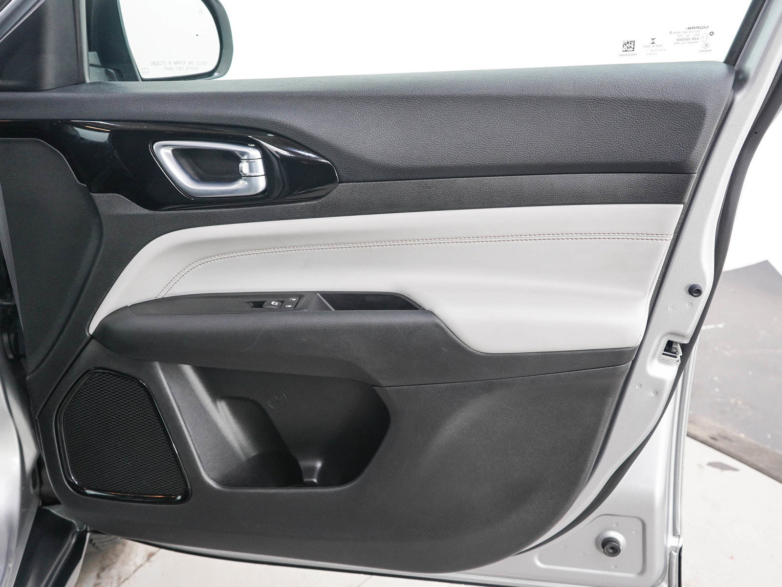 Used 2022 Jeep Compass Limited AWD/4WD image 11