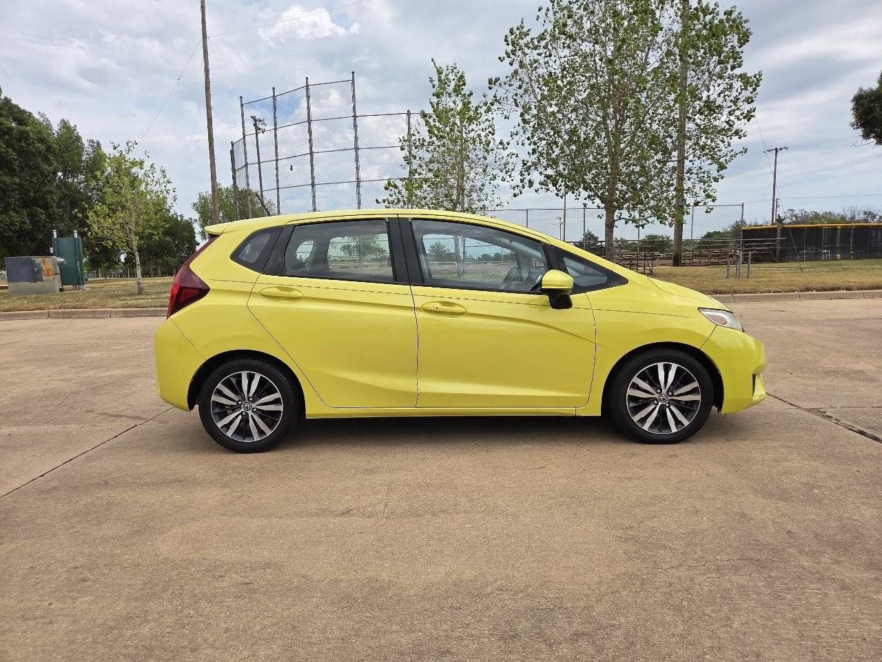 Used 2016 Honda Fit EX image 25