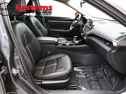 Used 2023 Nissan Altima 2.5 SR AWD/4WD image 23