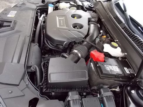 Used 2020 Lincoln MKZ image 25