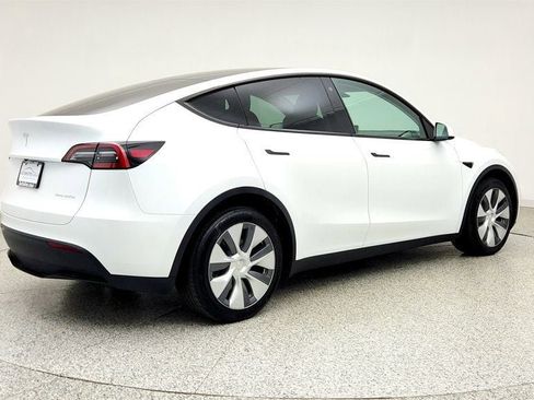 Used 2023 Tesla Model Y Long Range AWD/4WD image 5