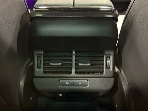 Used 2020 Land Rover Range Rover Evoque R-Dynamic SE image 24