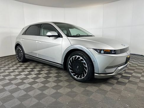 Used 2023 Hyundai Ioniq 5 Limited w/ Cargo Package image 2