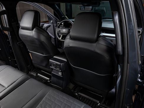 Used 2025 Toyota 4Runner TRD Sport Premium AWD/4WD image 31