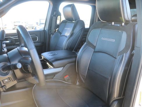 Used 2024 RAM 2500 Laramie w/ Sport Appearance Package image 14