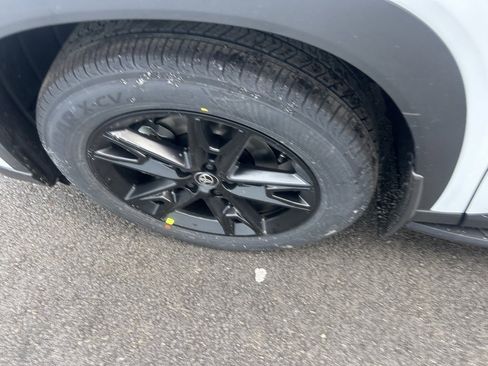 New 2026 Toyota Grand Highlander AWD Hybrid image 28