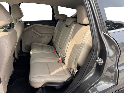 Used 2017 Ford Escape Titanium image 16