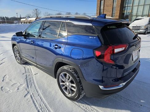 Used 2022 GMC Terrain SLT w/ LPO, Floor Liner Package image 5