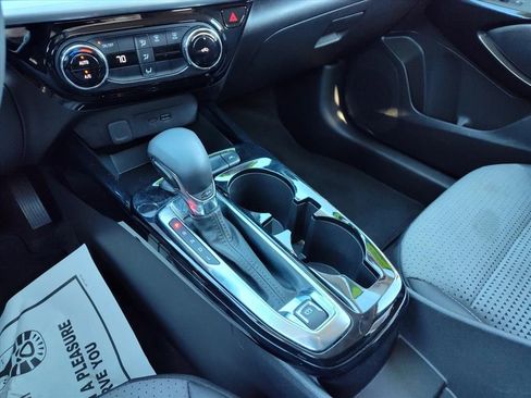 Used 2024 Chevrolet Trax LT image 20