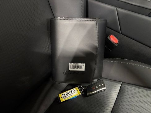 Used 2024 Lexus RX 350h 350h image 33