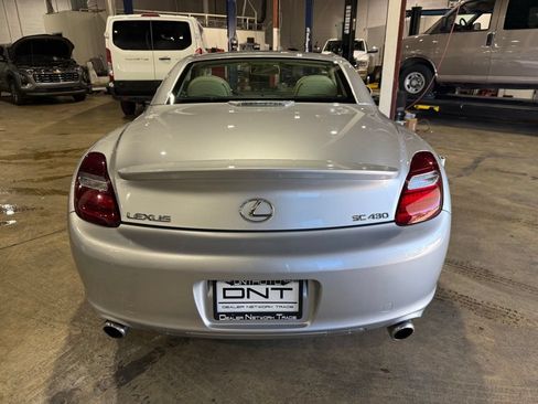 Used 2006 Lexus SC 430 Convertible RWD image 3