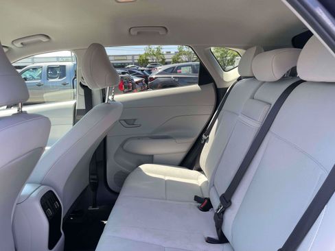 Used 2024 Hyundai Kona SEL AWD/4WD image 11