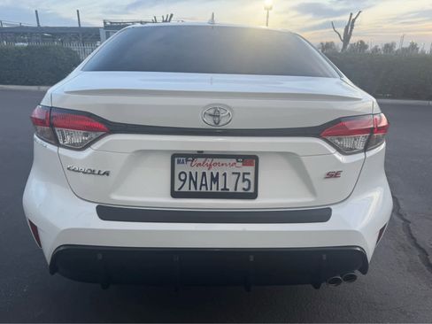 Used 2024 Toyota Corolla SE image 4