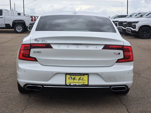 Used 2017 Volvo S90 T6 Momentum w/ Vision Package AWD/4WD image 6