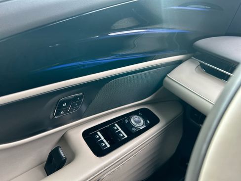 Used 2024 Lincoln Nautilus Reserve image 41