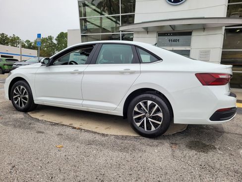 New 2026 Volkswagen Jetta S image 9