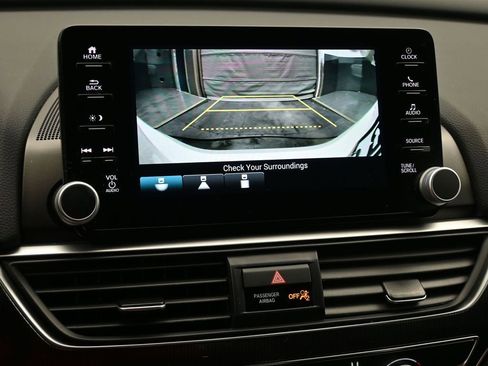 Used 2022 Honda Accord Sport image 18