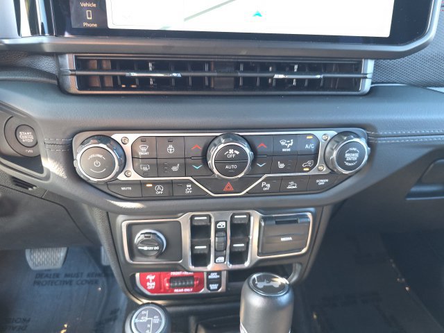 Used 2026 Jeep Wrangler Unlimited Rubicon AWD/4WD image 18