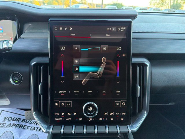 Used 2025 GMC Acadia AT4 w/ Luxury Package AWD/4WD image 20
