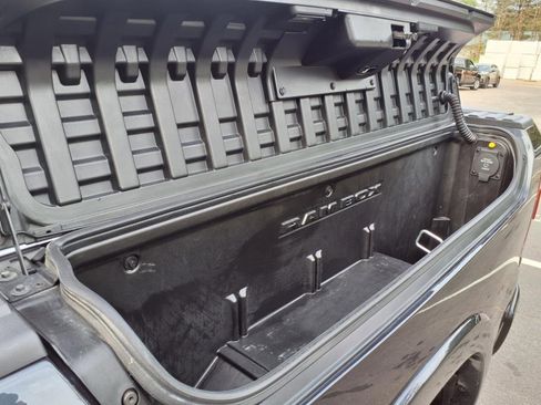 Used 2021 RAM 1500 Limited w/ Body Color Bumper Group image 11