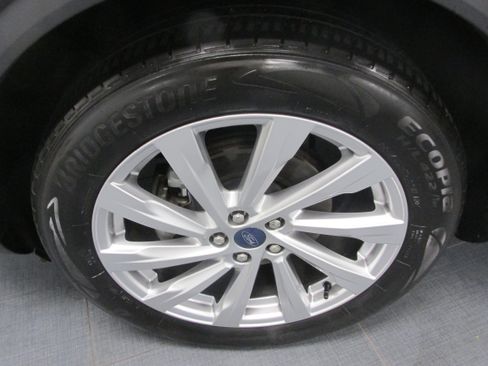 Used 2022 Ford Escape Titanium w/ Titanium Elite Package image 14