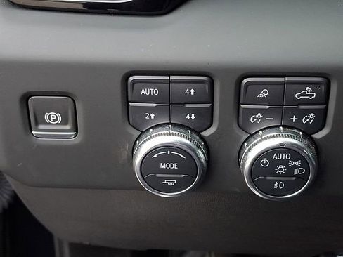 Certified 2024 GMC Sierra 1500 Denali w/ Technology Package AWD/4WD image 22