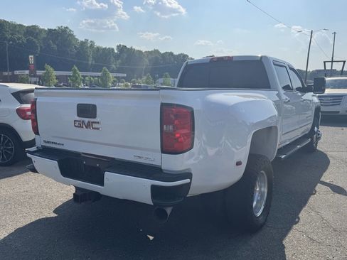 Used 2017 GMC Sierra 3500 Denali w/ Duramax Plus Package RWD image 6