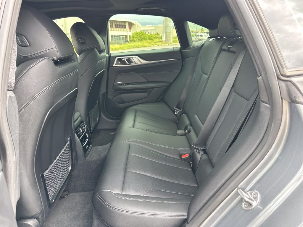 Used 2023 BMW i4 eDrive40 w/ Parking Assistance Package RWD image 22