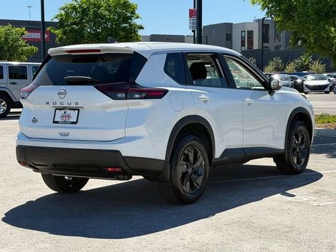New 2026 Nissan Rogue SV FWD image 6