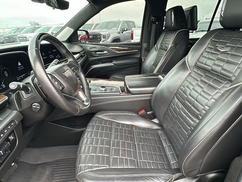 Used 2021 Cadillac Escalade Premium Luxury Platinum image 9