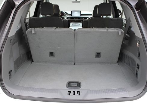 Used 2021 Lincoln Aviator Reserve w/ Elements Package Plus image 22